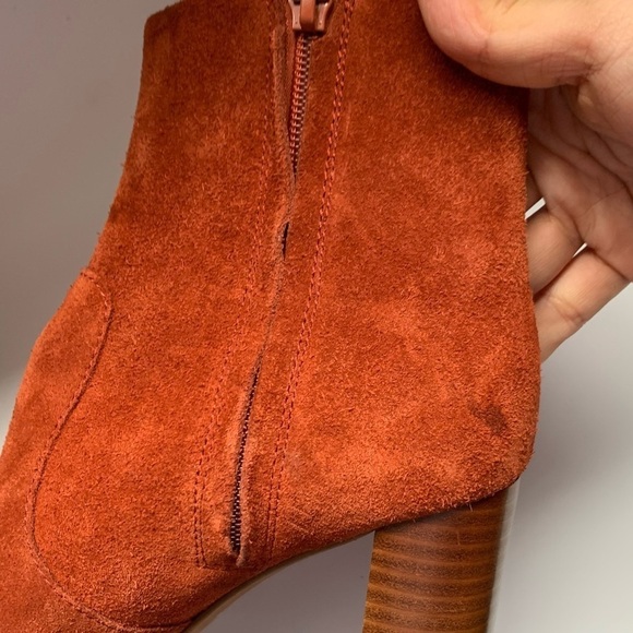 JEFFREY CAMPBELL PRIANA Bootie In Rust Suede Sz 6M - Picture 10 of 11